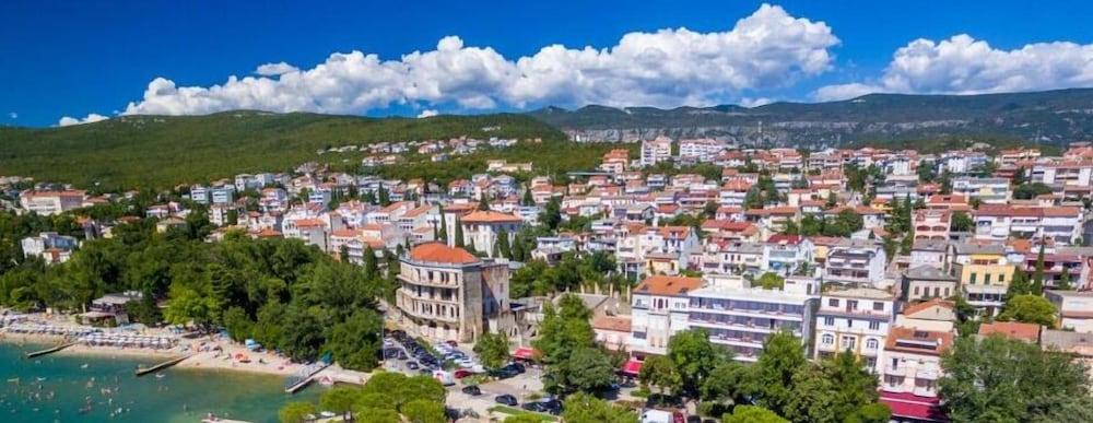 Hotel Zagreb Crikvenica Extérieur photo