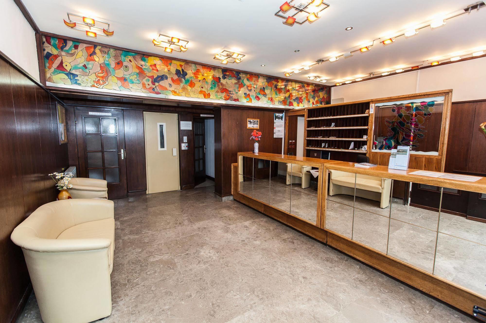 Hotel Zagreb Crikvenica Extérieur photo
